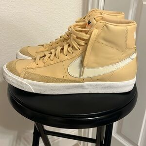 Nike Blazer beige (W12/ M10)